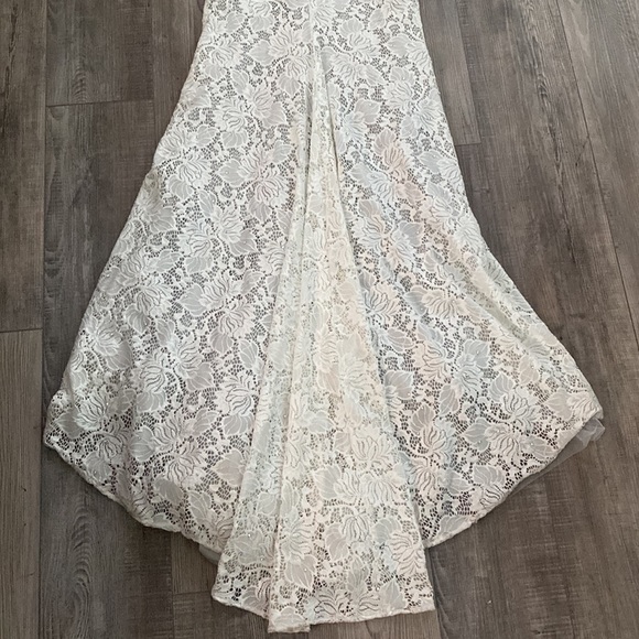 La Femme White Lace Rhinestone Prom Pageant Evening Wedding Dress - Picture 14 of 16